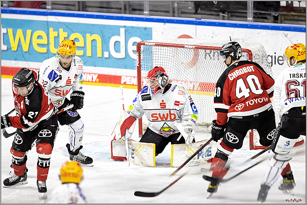 PENNY DEL;  Koelner Haie - Fischtown Pinguins Bremerhaven; Koeln, 03.01.2022